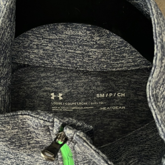 Women’s Under Armour Heatgear pullover - Picture 2 of 4